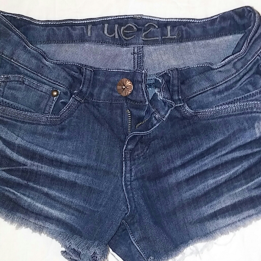 Dark wash Denim shorts
